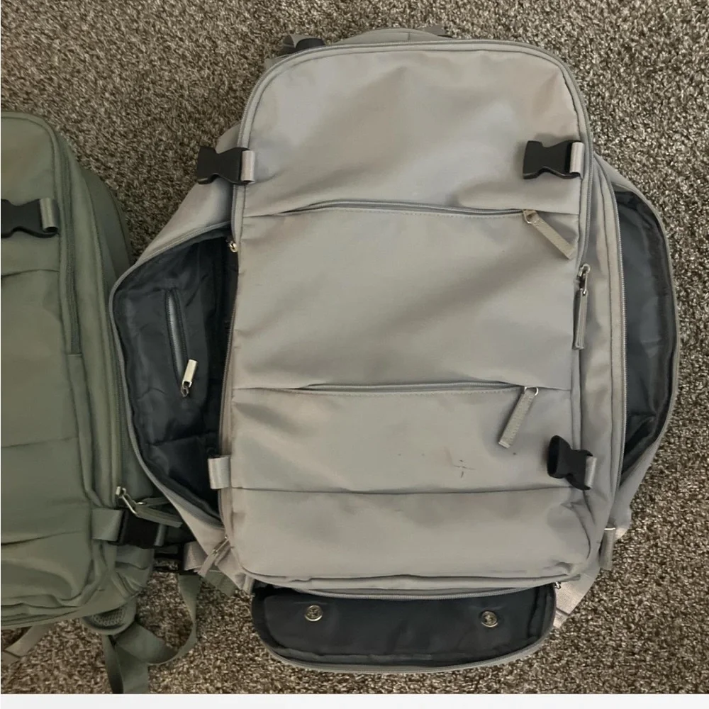 Men's Travel Backpack - Sage Green and Light Gray